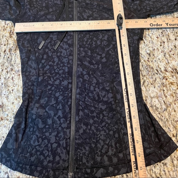 Lululemon Hooded Define Jacket *Nulu - Wild Thing Camo Deep Coal Multi - Picture 7 of 7